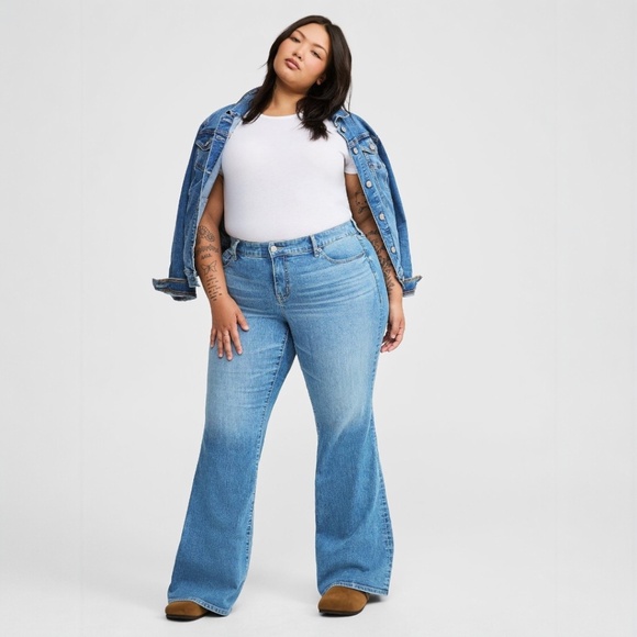 TORRID Perfect Flare Vintage Stretch Mid-rise Jean Size 14T - Picture 1 of 9
